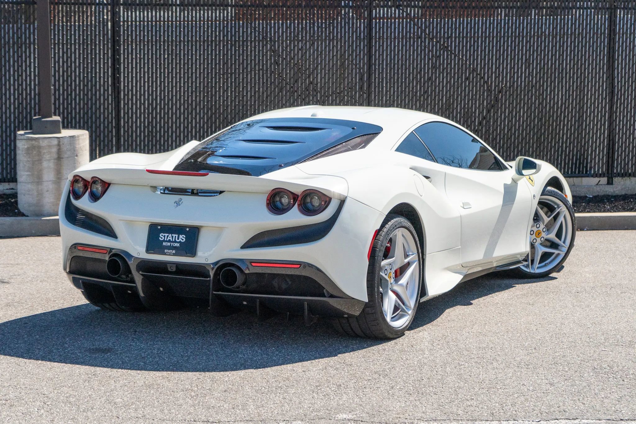 Used 2021 Ferrari F8 Tributo image 32