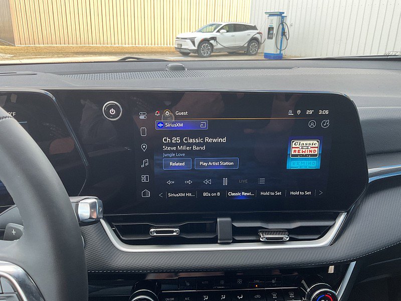 New 2026 Chevrolet Equinox LT image 14