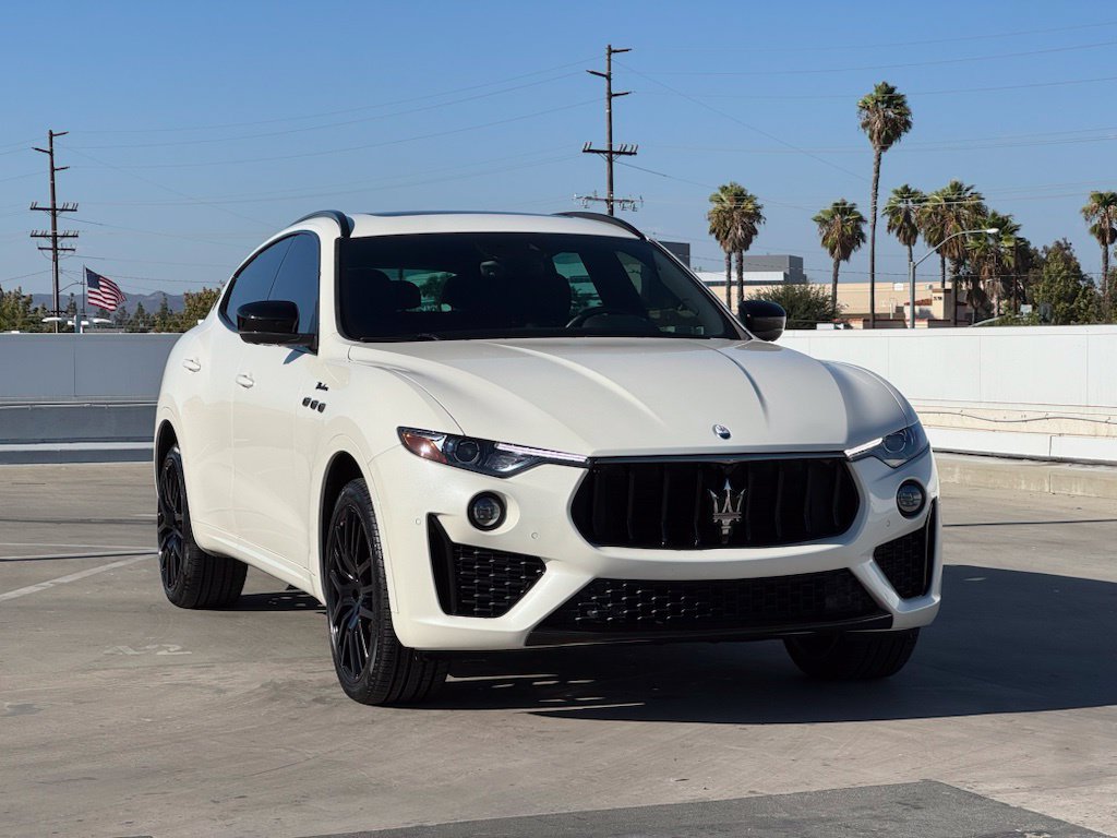 Used 2022 Maserati Levante Modena AWD/4WD image 2