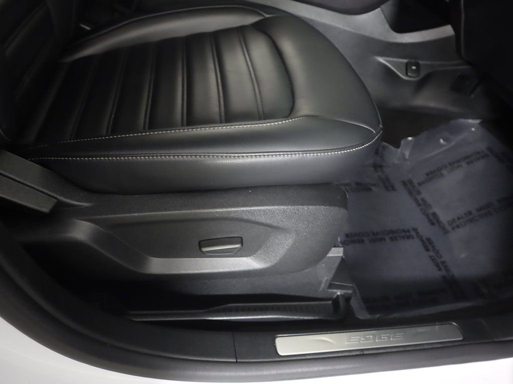 Used 2024 Ford Edge SEL image 30