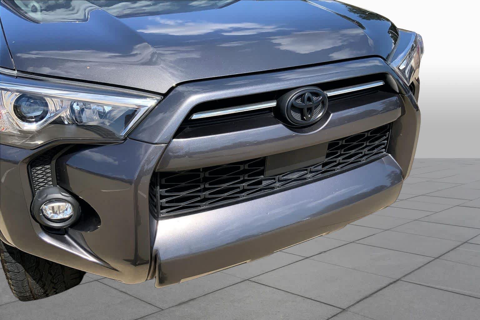 Used 2021 Toyota 4Runner SR5 RWD image 31