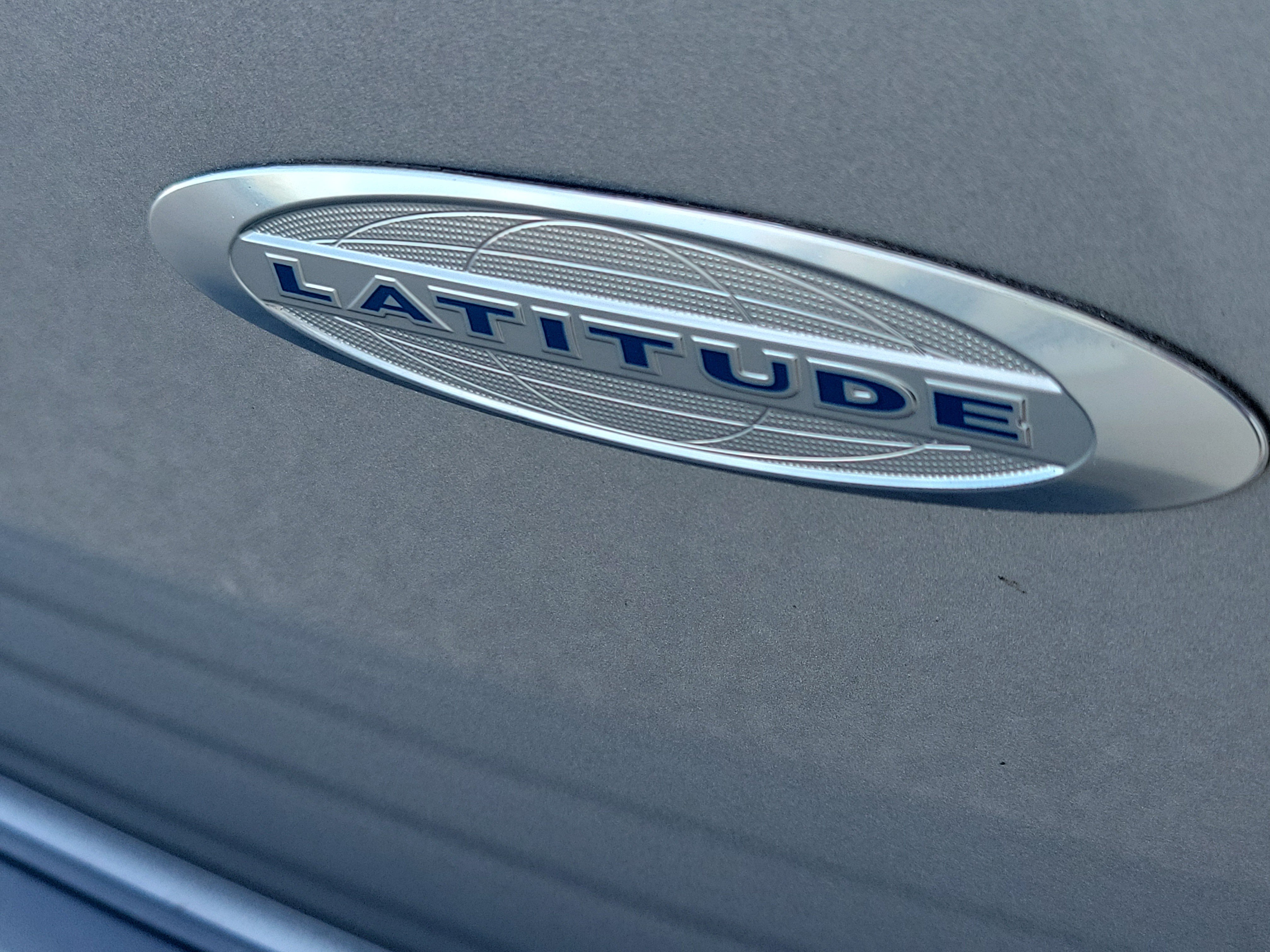 Used 2014 Jeep Patriot Latitude w/ All Weather Capability Group AWD/4WD image 7