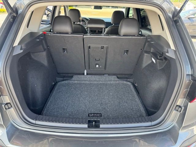 Used 2024 Volkswagen Taos SE image 23