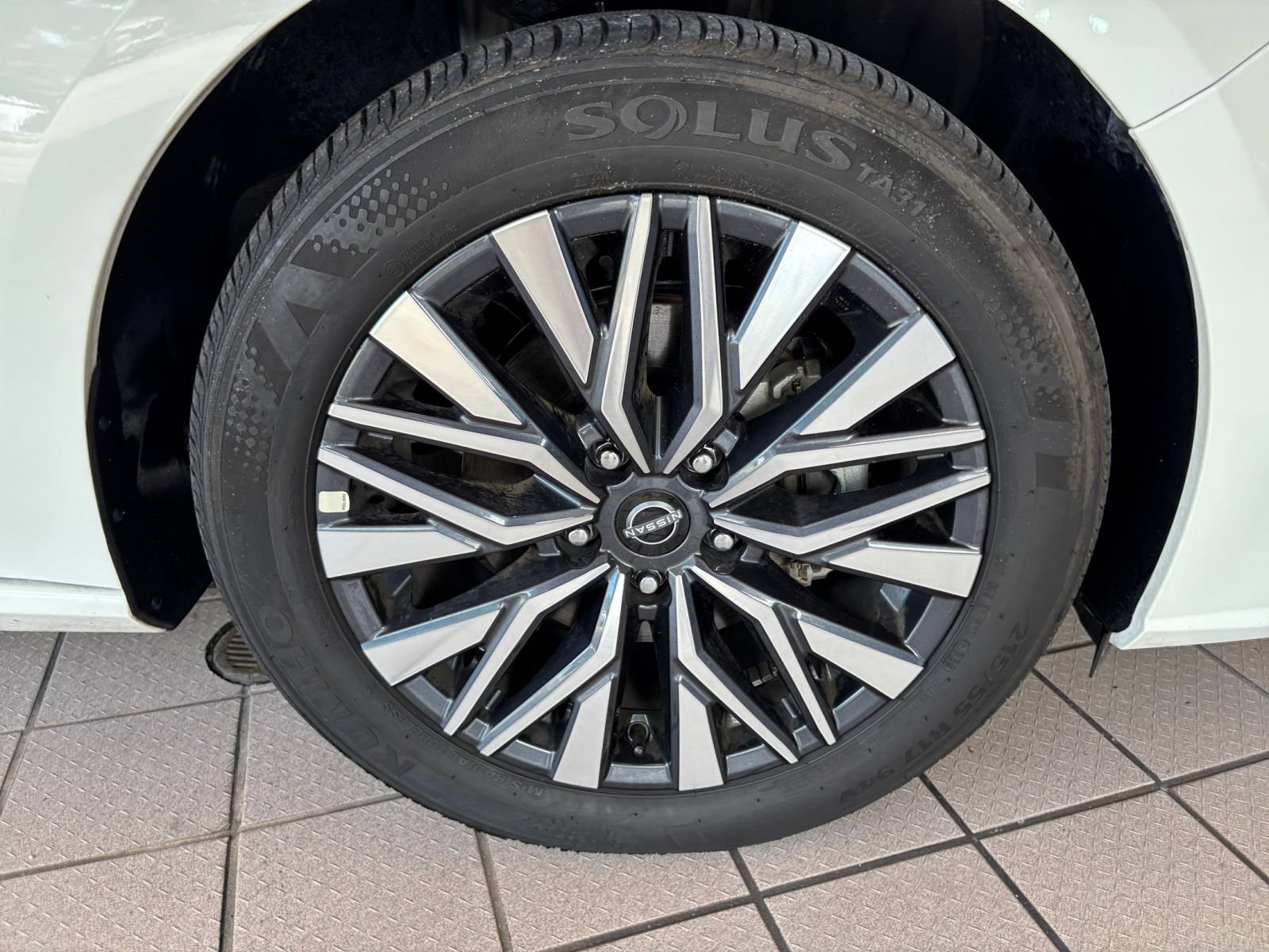 Used 2026 Nissan Altima 2.5 SV FWD image 30
