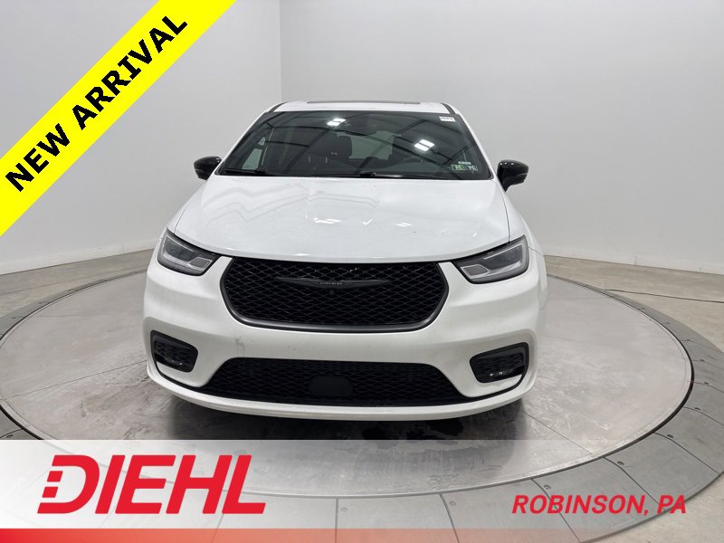 Used 2023 Chrysler Pacifica Limited w/ S Appearance Package video 2