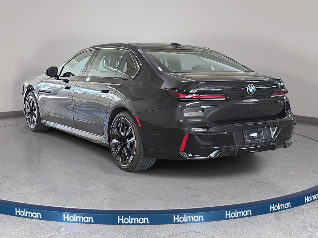 Used 2024 BMW 740i w/ Premium Package 2 RWD image 8