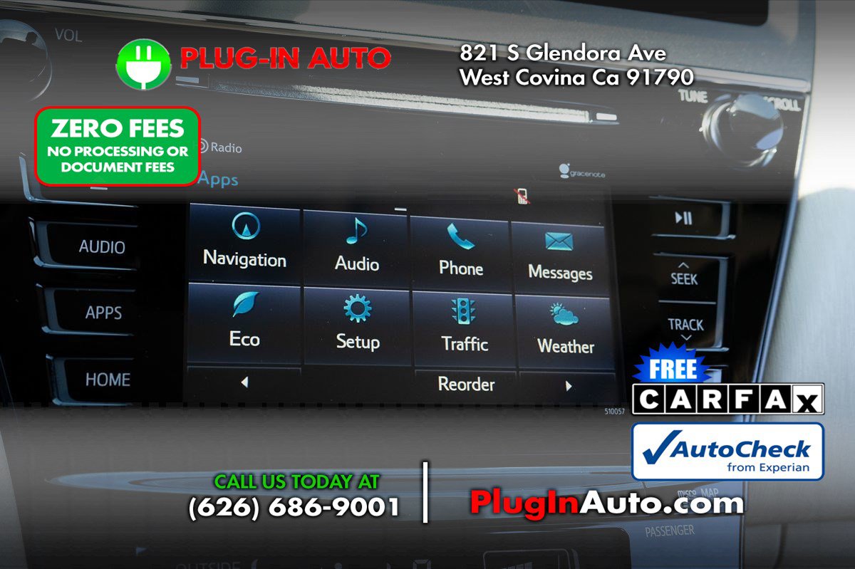 Used 2015 Toyota Prius V Four FWD image 28