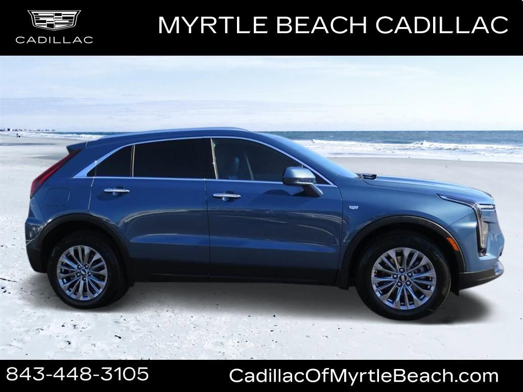 Used 2024 Cadillac XT4 Premium Luxury image 2