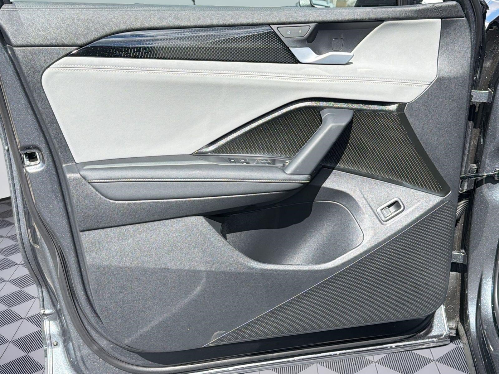 New 2026 Volkswagen Tiguan SE AWD/4WD image 12