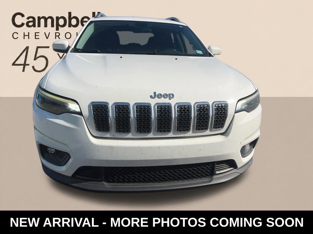 Used 2019 Jeep Cherokee Latitude Plus w/ Cold Weather Group FWD image 8