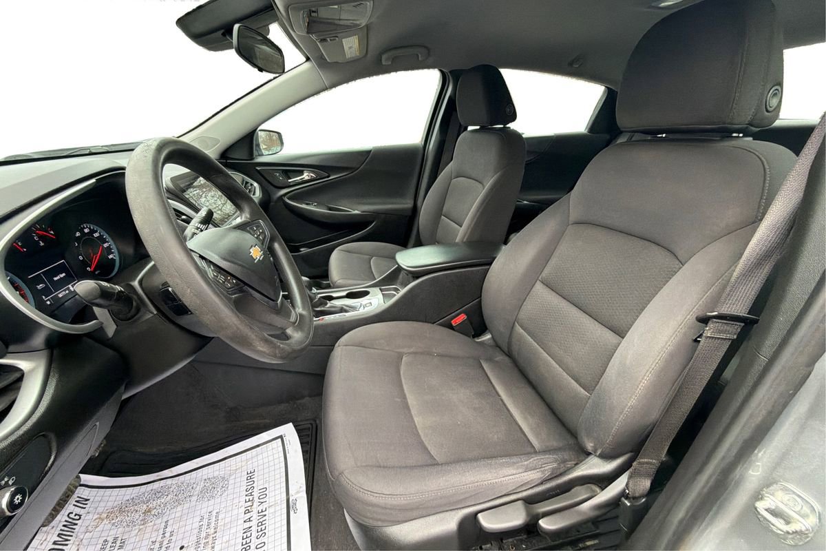 Used 2024 Chevrolet Malibu LS image 9