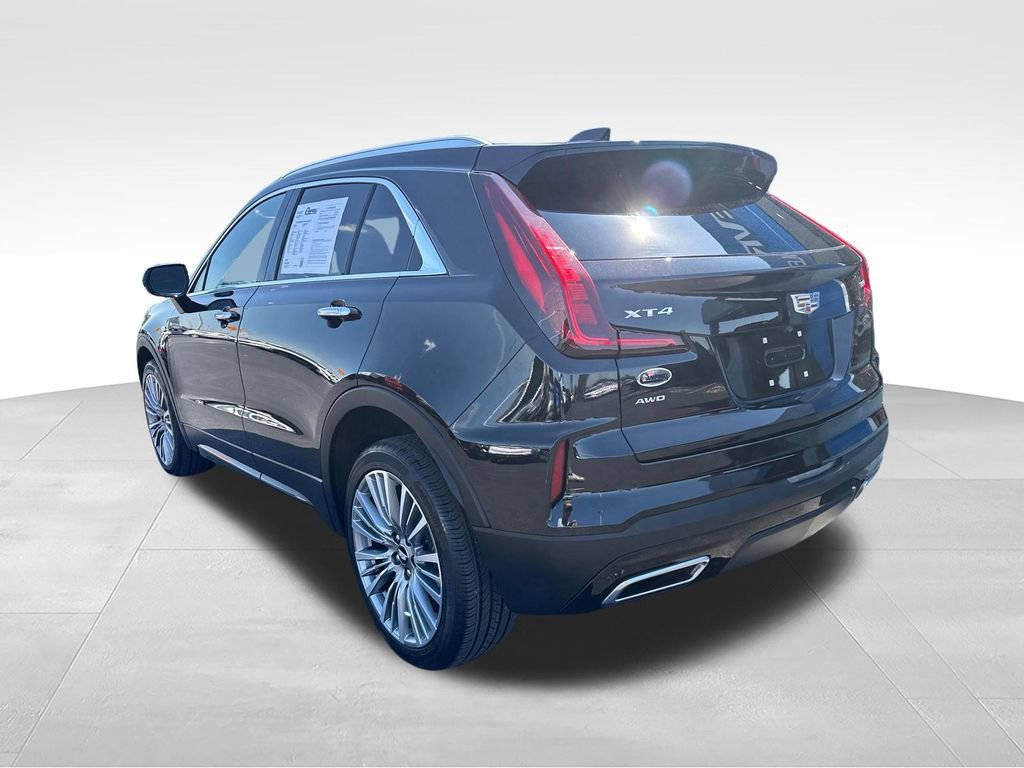 Used 2025 Cadillac XT4 Premium Luxury w/ Cold Weather Package AWD/4WD image 3