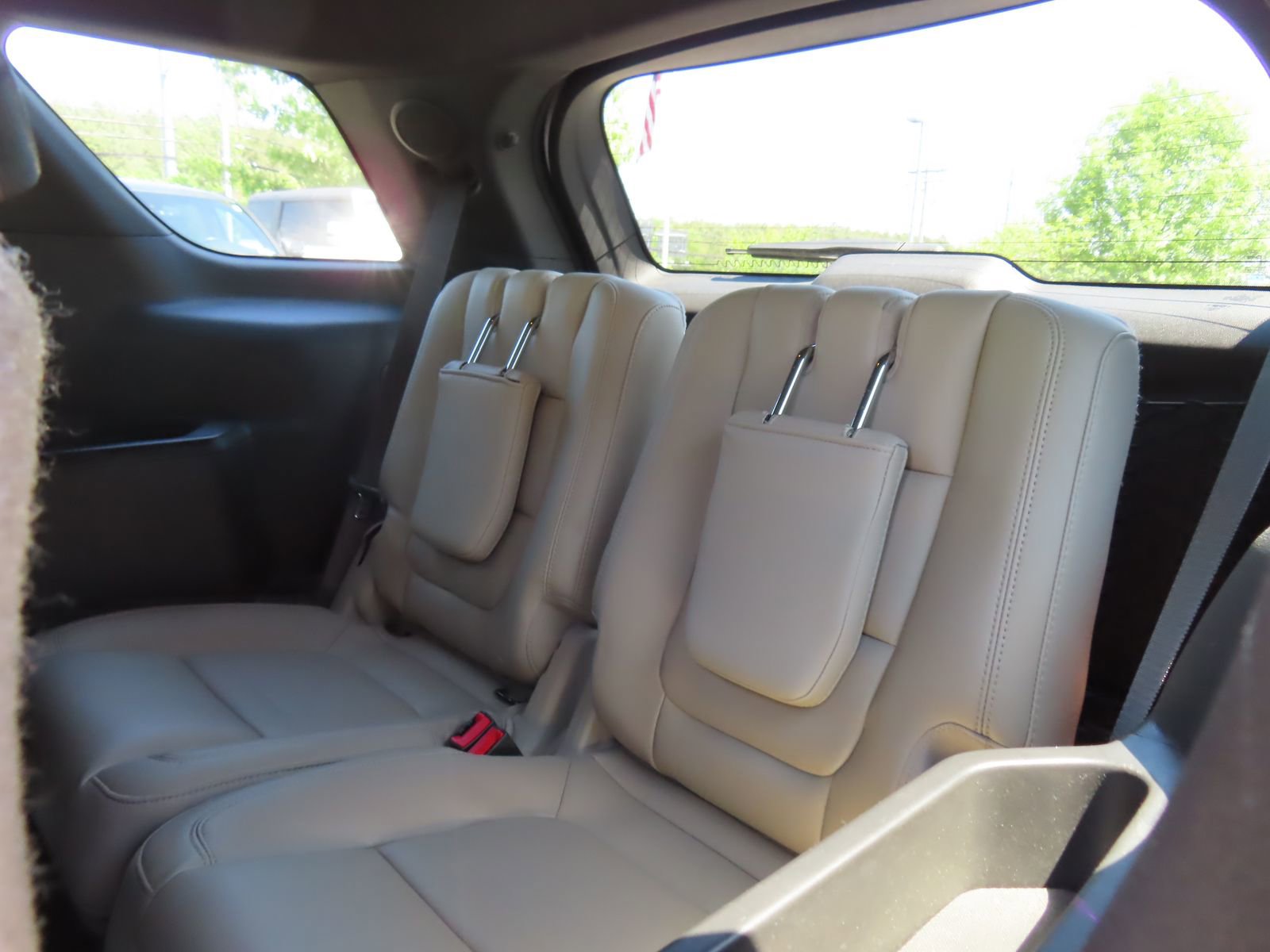 Used 2015 Ford Explorer Limited w/ Equipment Group 302A AWD/4WD image 33