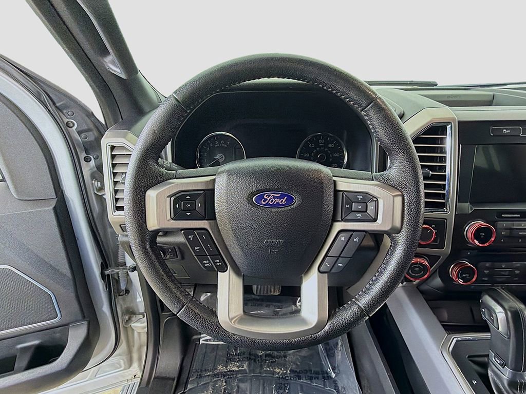 Used 2016 Ford F150 Platinum w/ Equipment Group 701A Luxury image 31