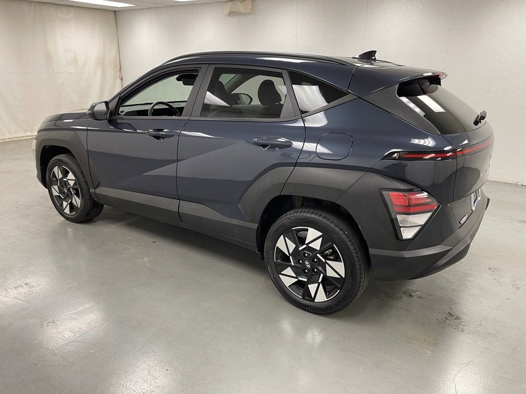 Used 2024 Hyundai Kona SEL image 3