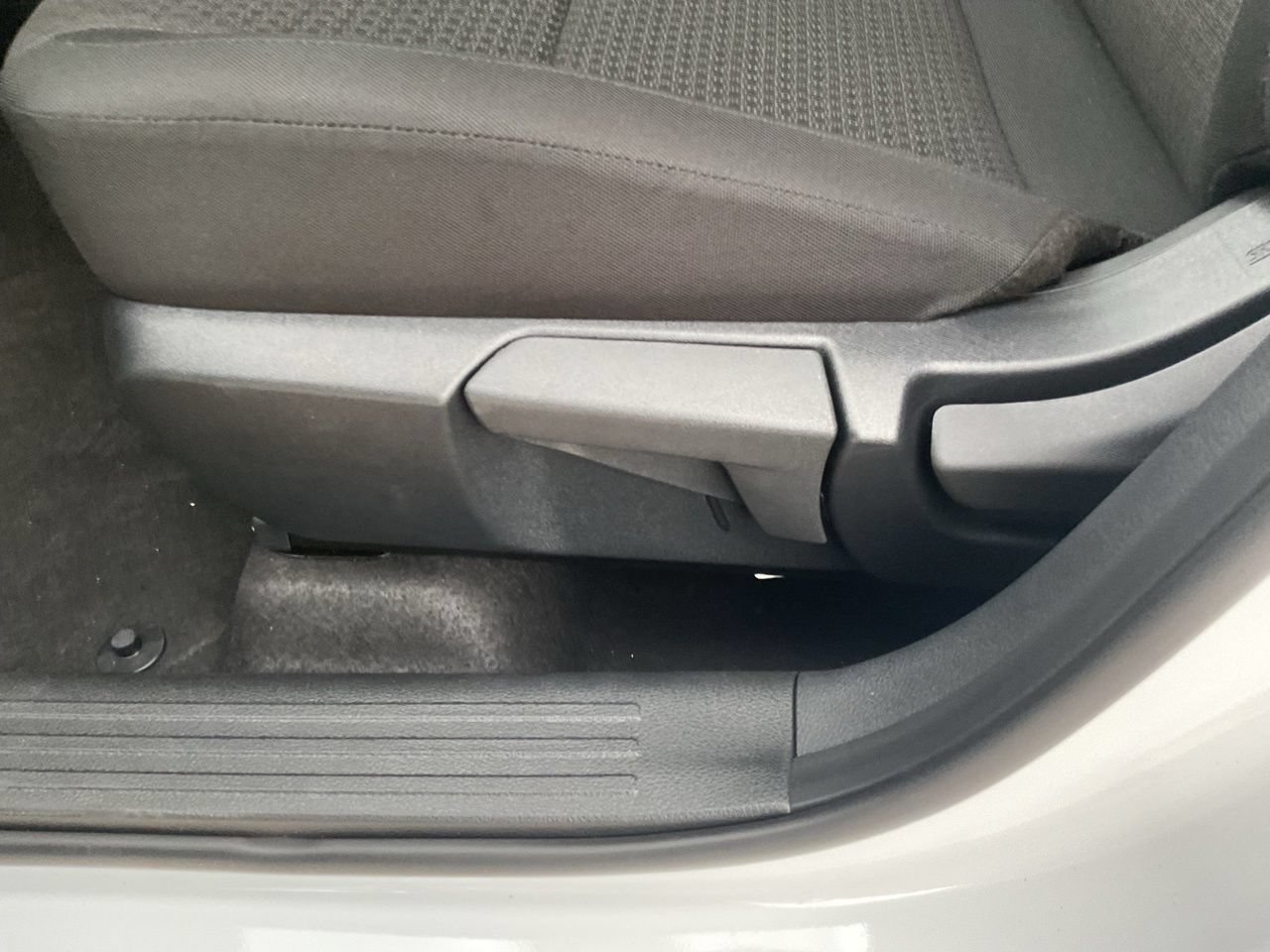 New 2027 Nissan Kicks S FWD image 9