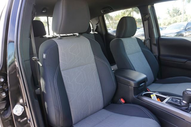 Used 2023 Toyota Tacoma TRD Sport RWD image 2