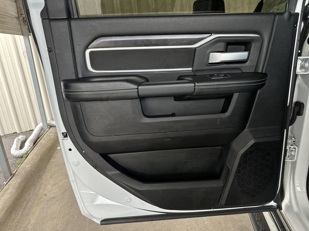 Used 2024 RAM 2500 Big Horn image 28