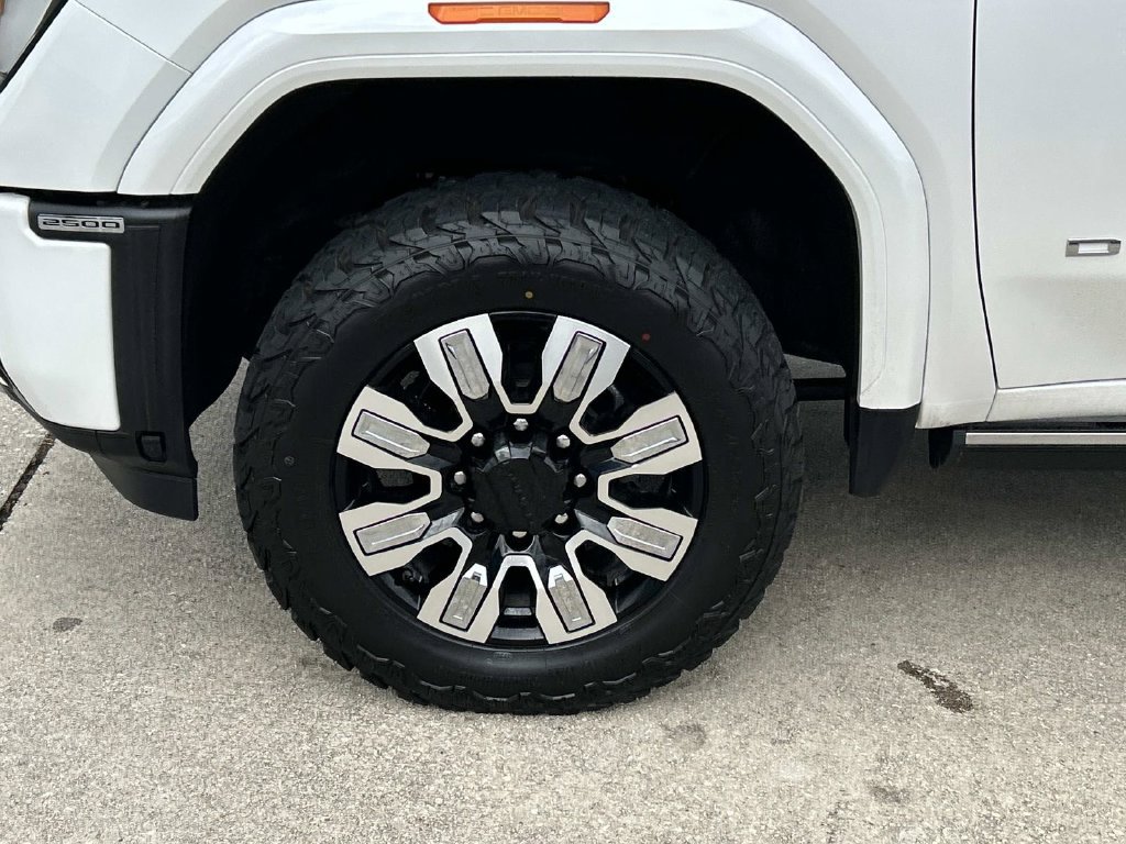 Certified 2025 GMC Sierra 2500 Denali w/ Denali Reserve Package AWD/4WD image 7