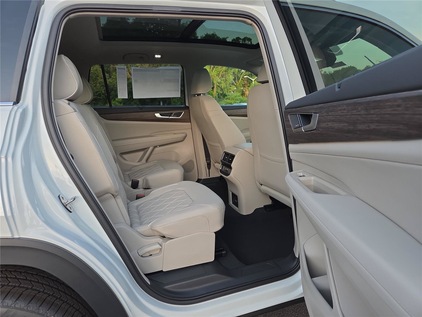 New 2026 Volkswagen Atlas SEL Premium R-Line AWD/4WD image 27