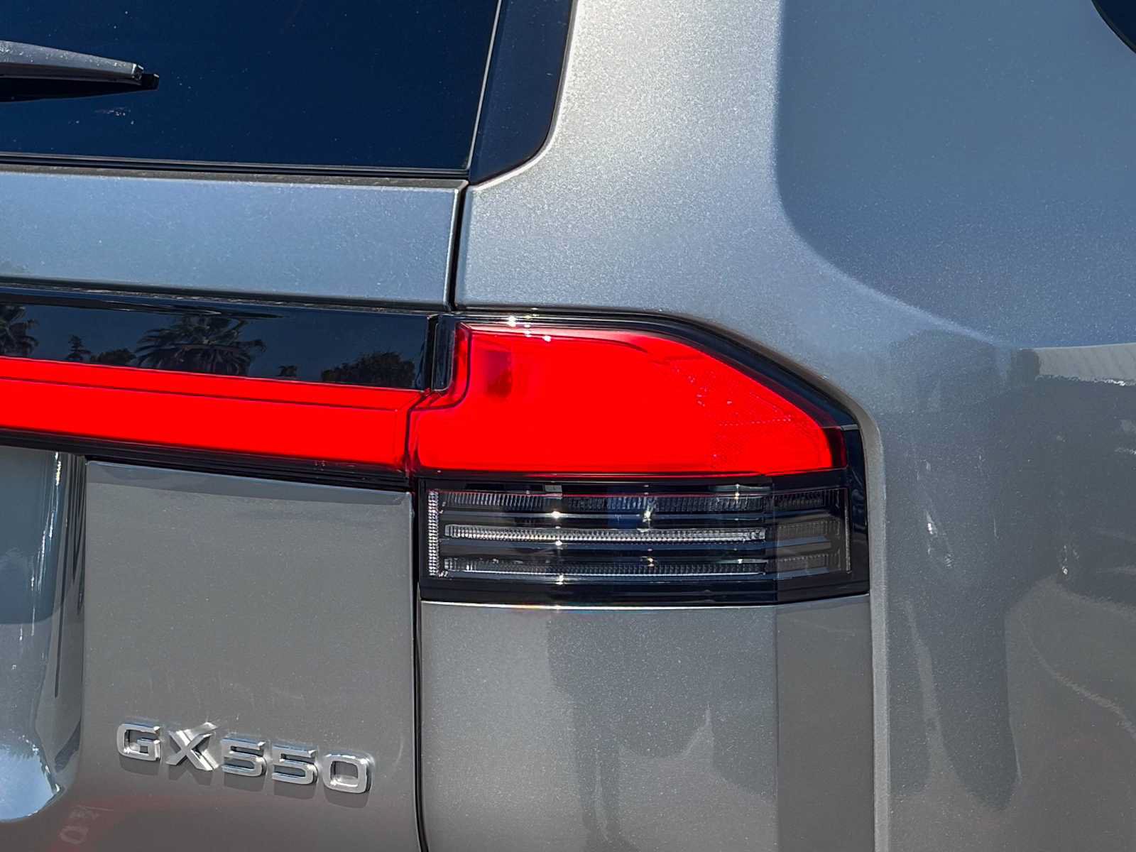 Used 2024 Lexus GX 550 w/ Accessory Package (Z1) AWD/4WD image 8