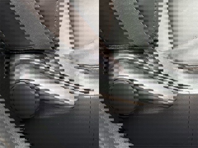 Used 2024 MAZDA MAZDA3 s image 32