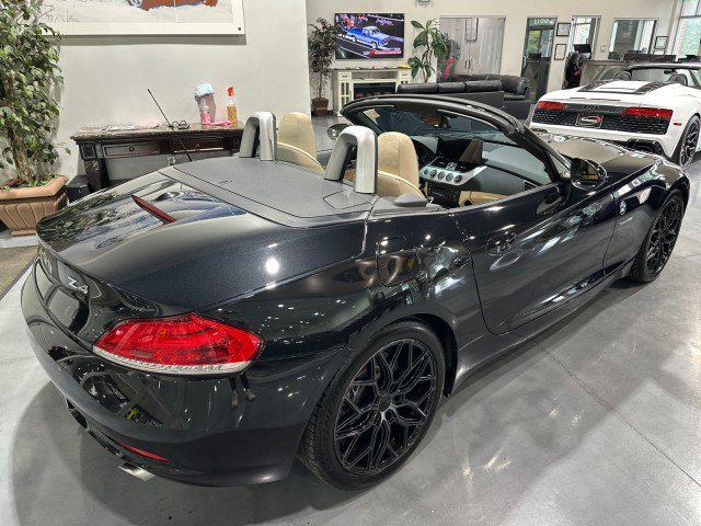 Used 2009 BMW Z4 sDrive35i RWD image 2