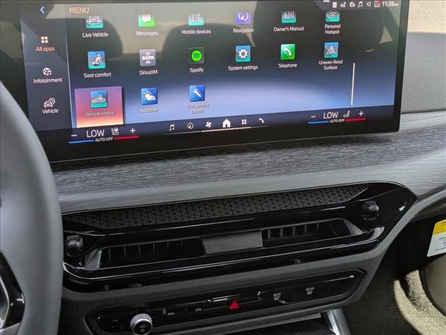 New 2026 BMW 330i xDrive Sedan w/ Premium Package AWD/4WD image 12