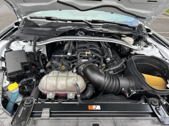 Used 2016 Ford Mustang Shelby GT350 w/ Technology Package image 11