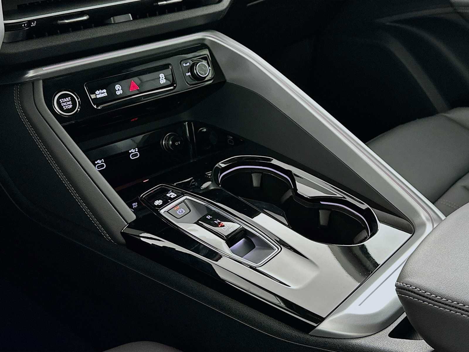 New 2025 Audi Q5 Premium image 15