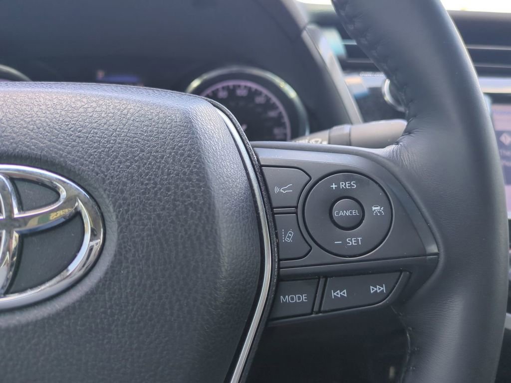Used 2019 Toyota Camry SE w/ Convenience Package FWD image 30