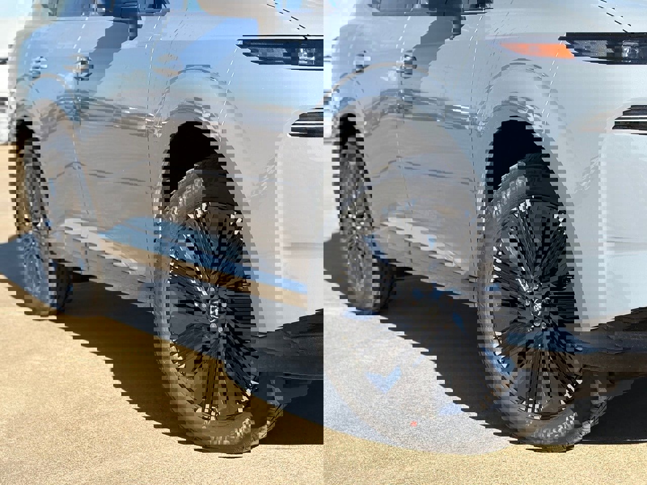 New 2026 Nissan Murano Platinum image 9