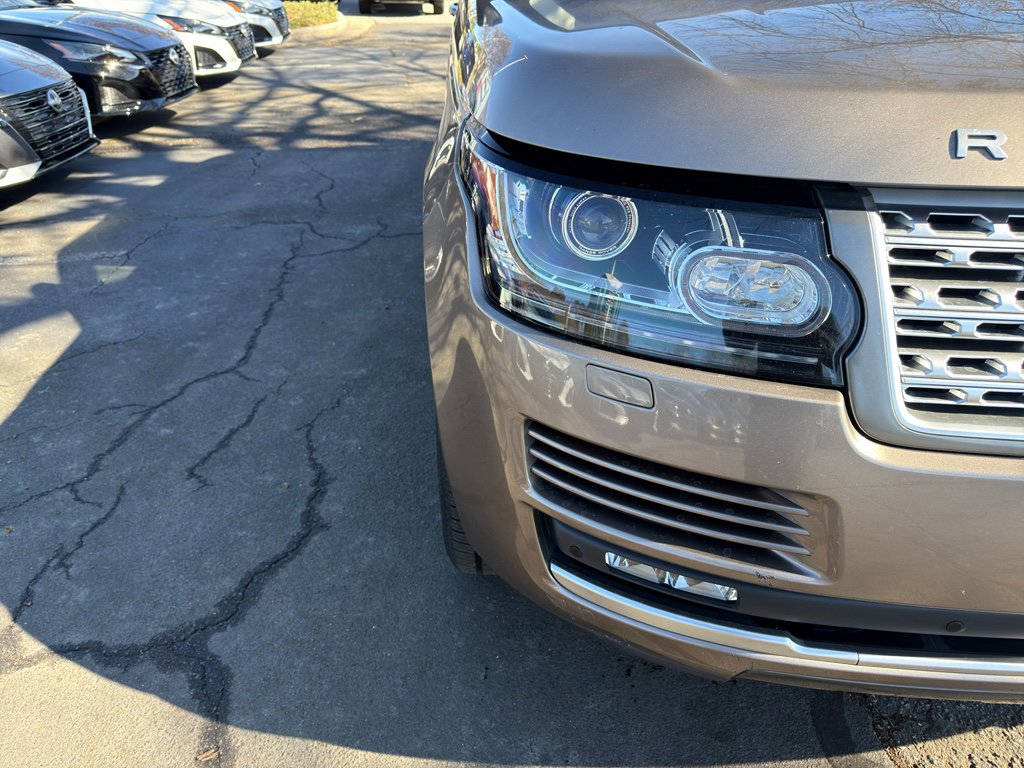 Used 2016 Land Rover Range Rover Supercharged image 10