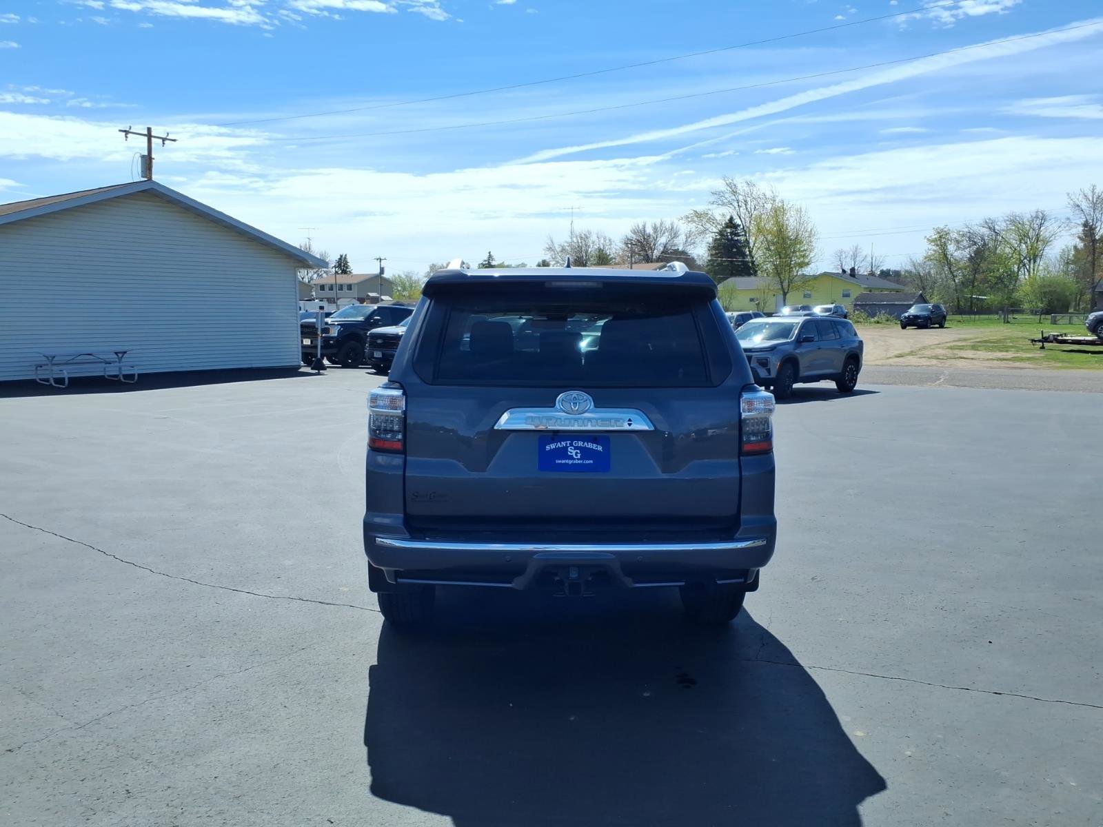 Used 2023 Toyota 4Runner Limited AWD/4WD image 5