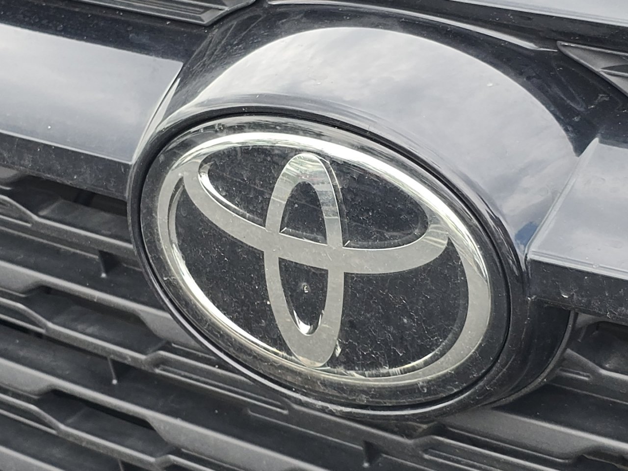 Certified 2024 Toyota RAV4 XLE w/ Convenience Package AWD/4WD image 14