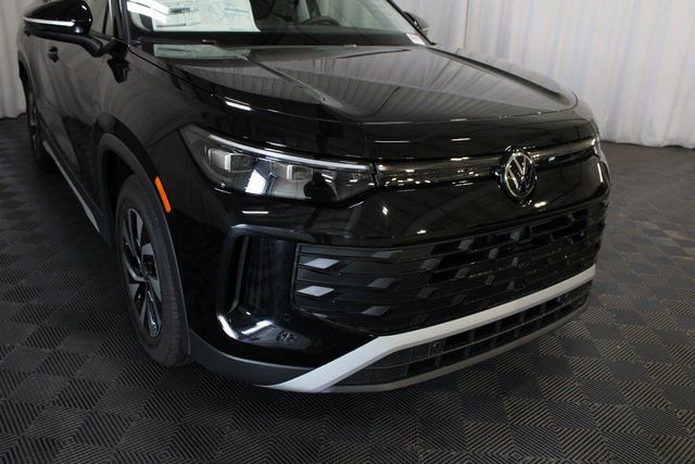 New 2025 Volkswagen Tiguan S FWD image 25