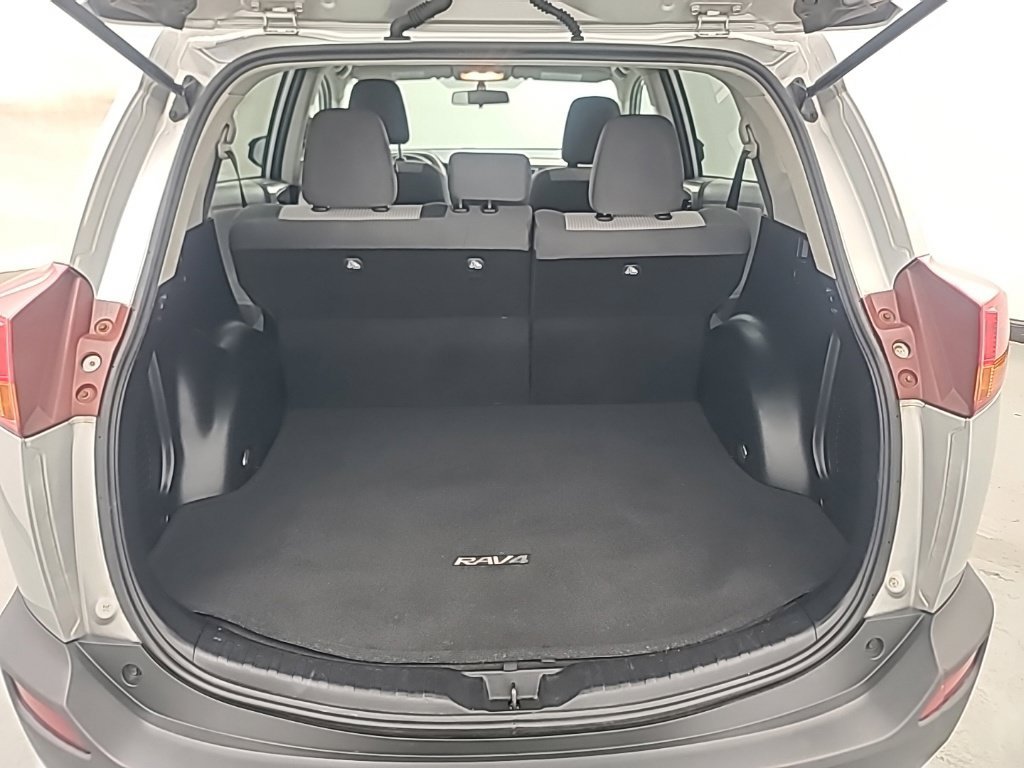 Used 2013 Toyota RAV4 LE w/ Preferred Accessory Pkg AWD/4WD image 18