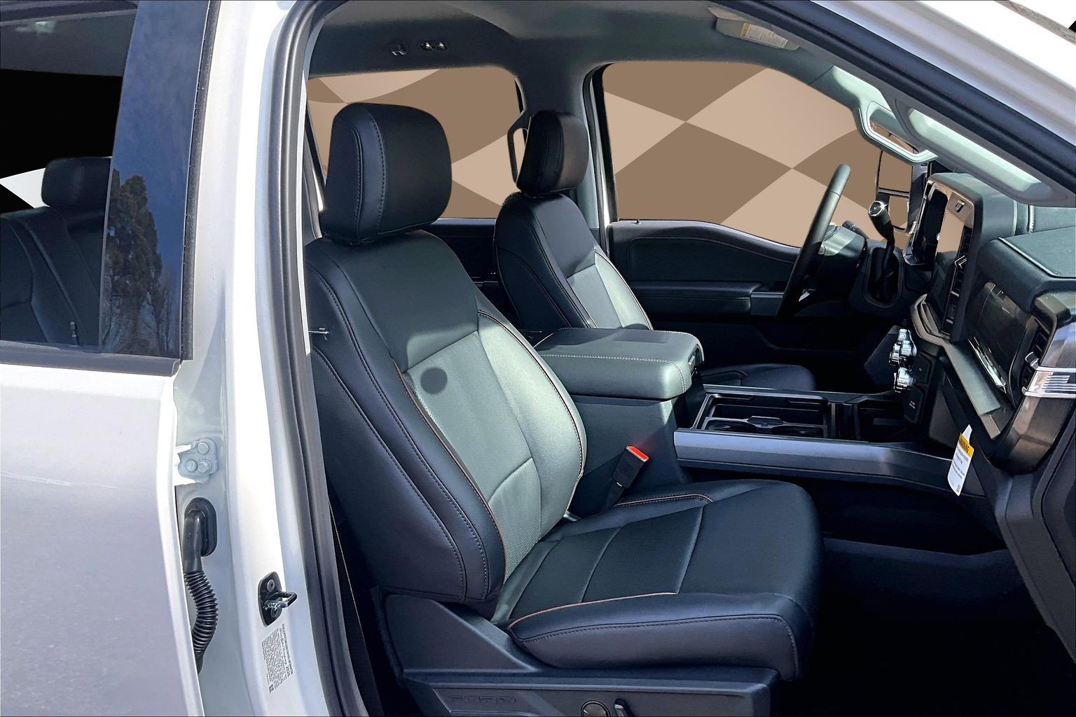 New 2026 Ford F350 Lariat w/ Black Appearance Package image 29