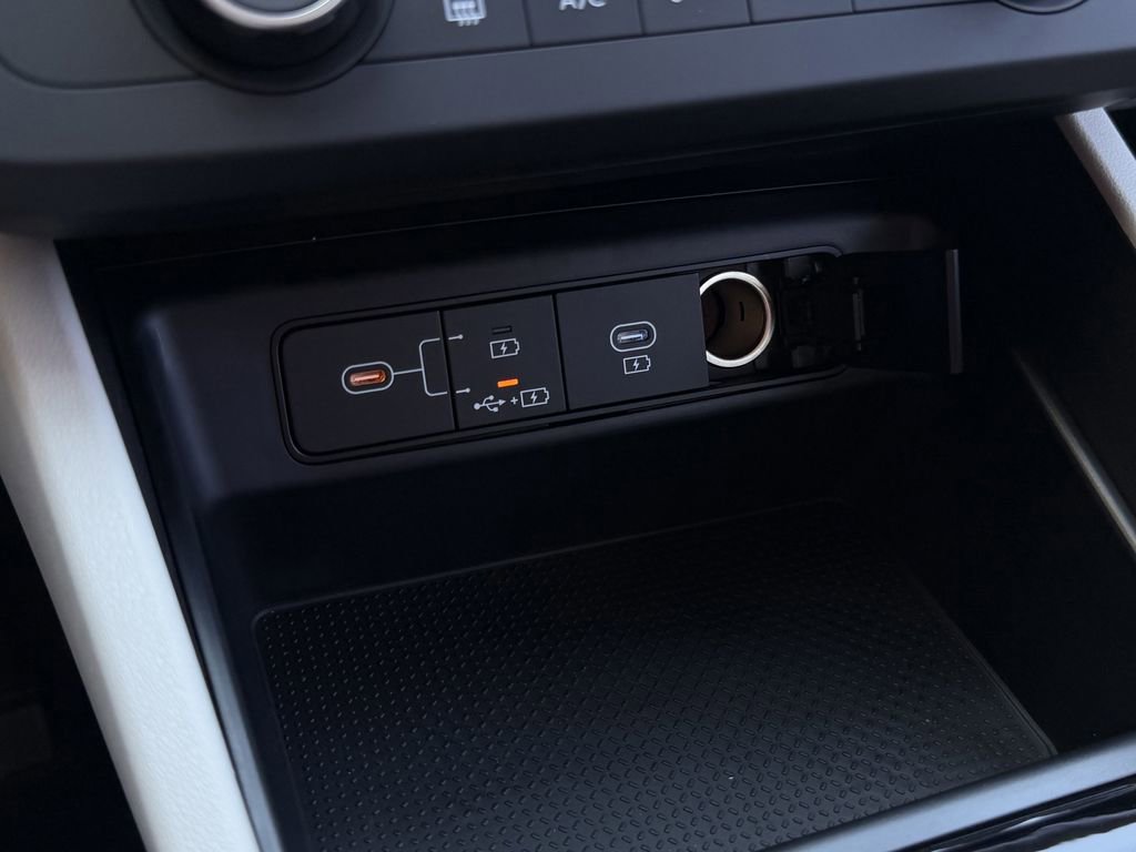 New 2026 Hyundai Tucson SE image 17