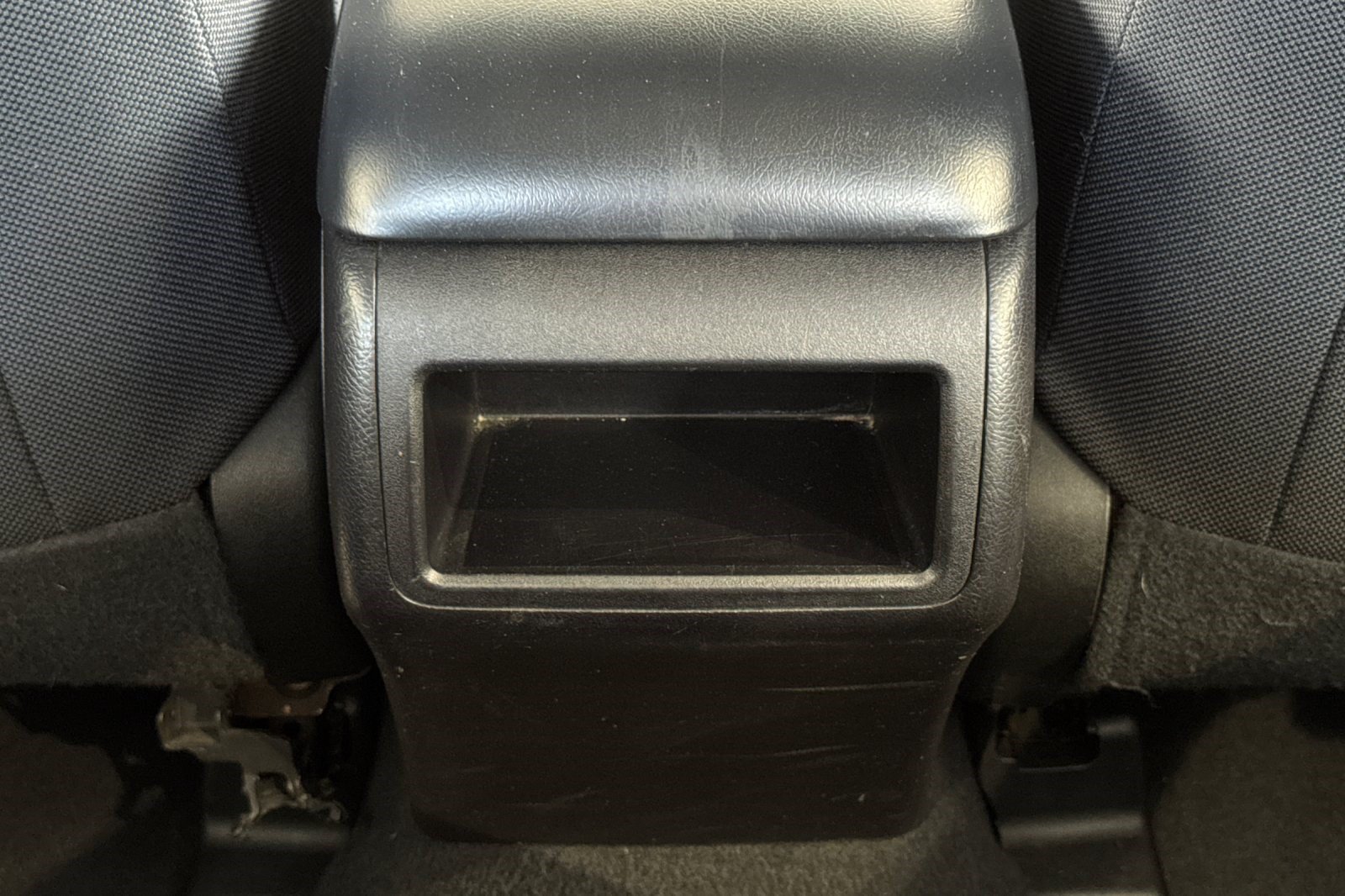 Used 2016 Toyota Camry LE FWD image 16