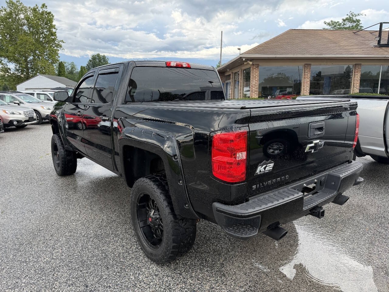 Used 2017 Chevrolet Silverado 1500 LT w/ All Star Edition AWD/4WD image 15