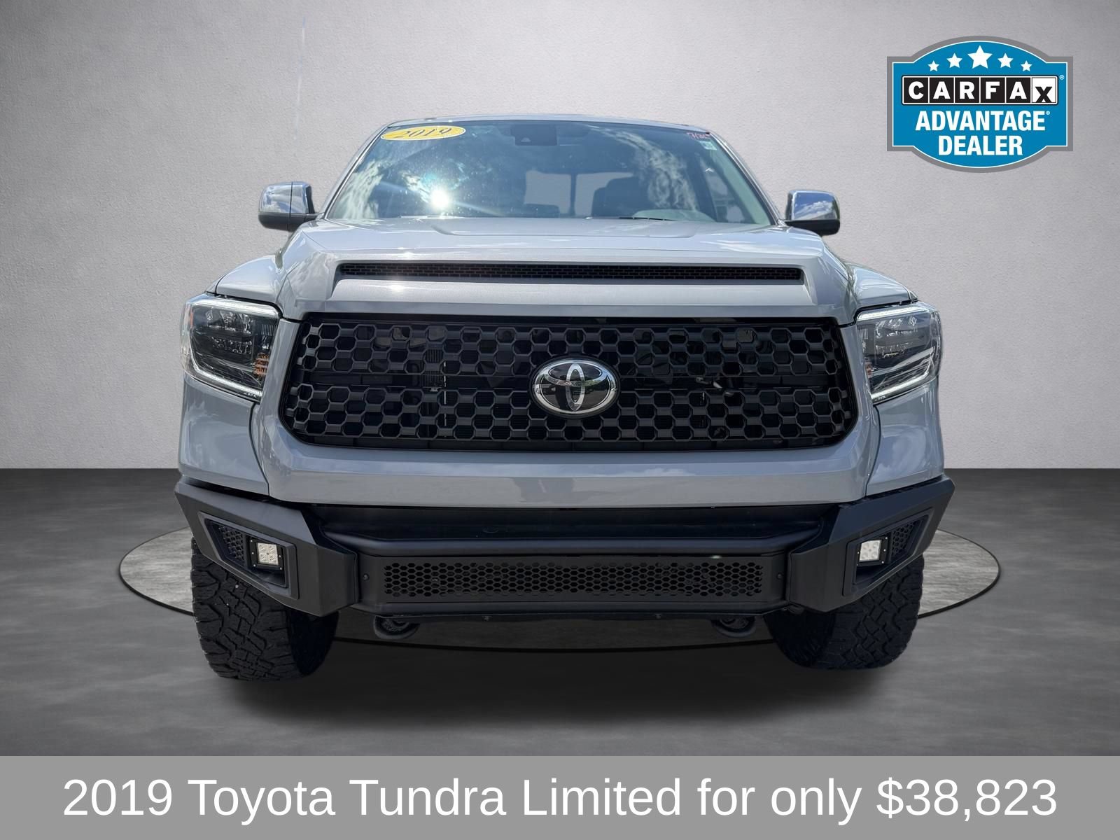Used 2019 Toyota Tundra Limited w/ Limited Premium Package AWD/4WD image 9