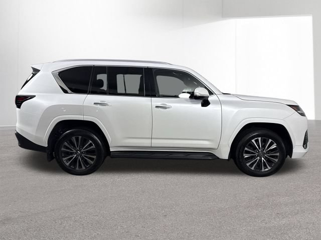 Certified 2025 Lexus LX 600 4WD w/ Interior Upgrade Package image 41
