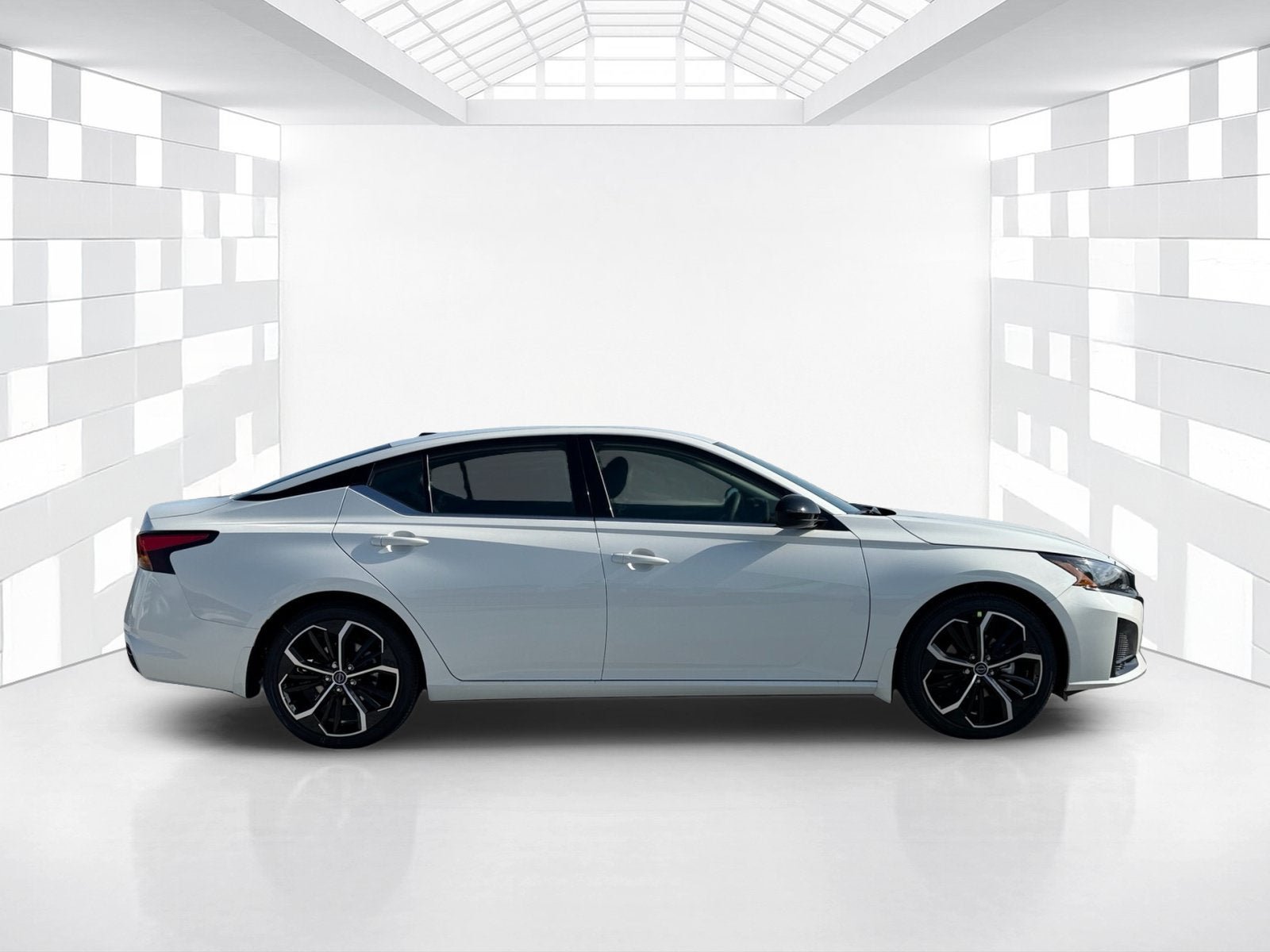 New 2026 Nissan Altima 2.5 SR FWD image 8