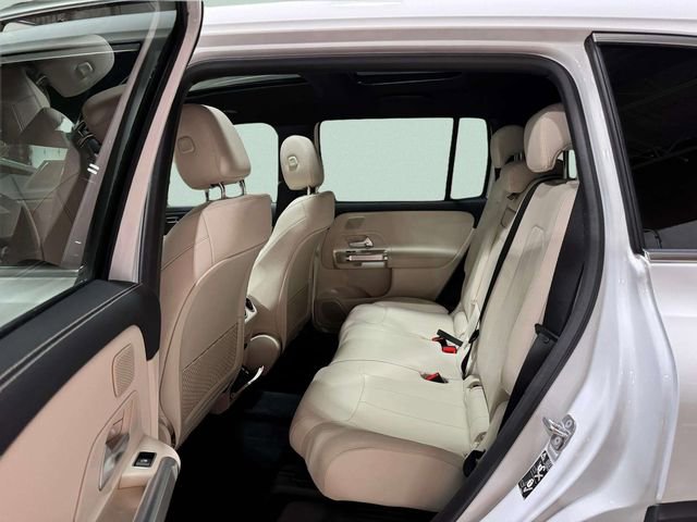 Used 2025 Mercedes-Benz GLB 250 4MATIC image 28