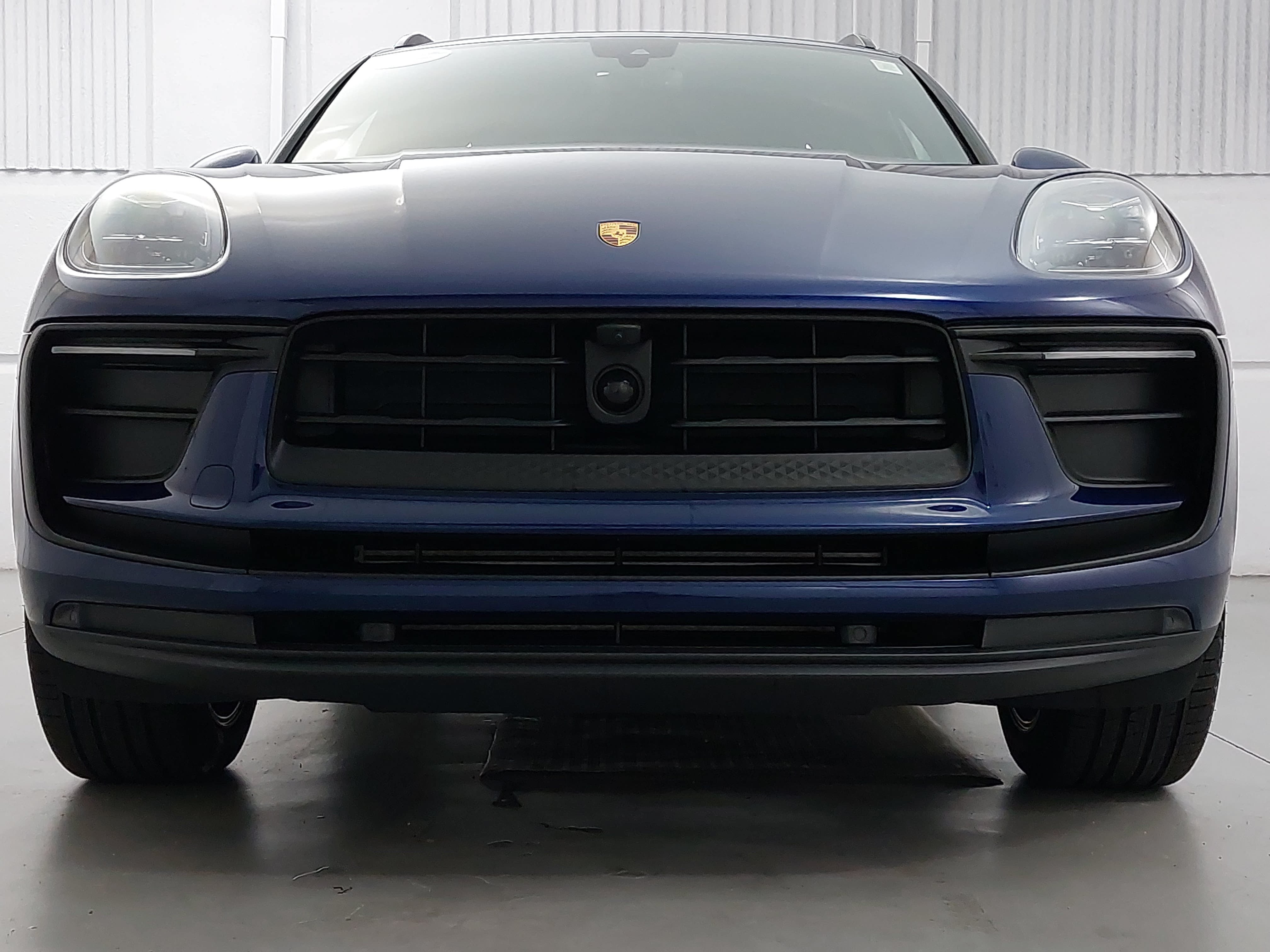 Certified 2026 Porsche Macan AWD/4WD image 10