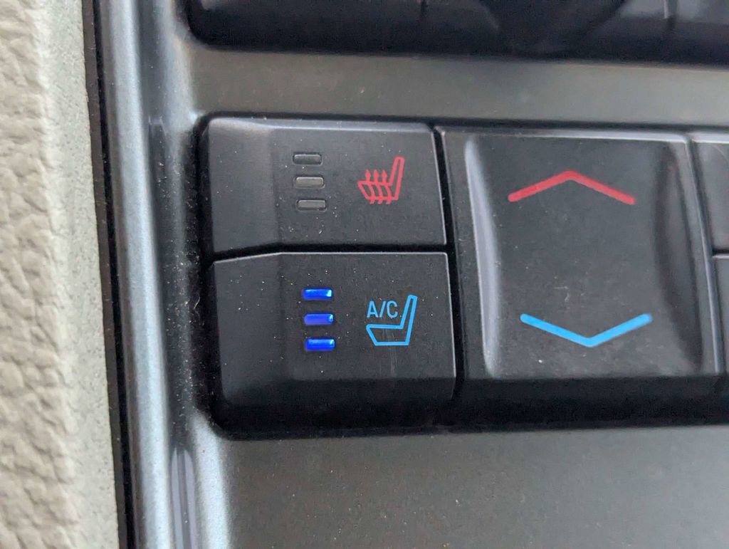 Used 2012 Ford Taurus Limited image 21