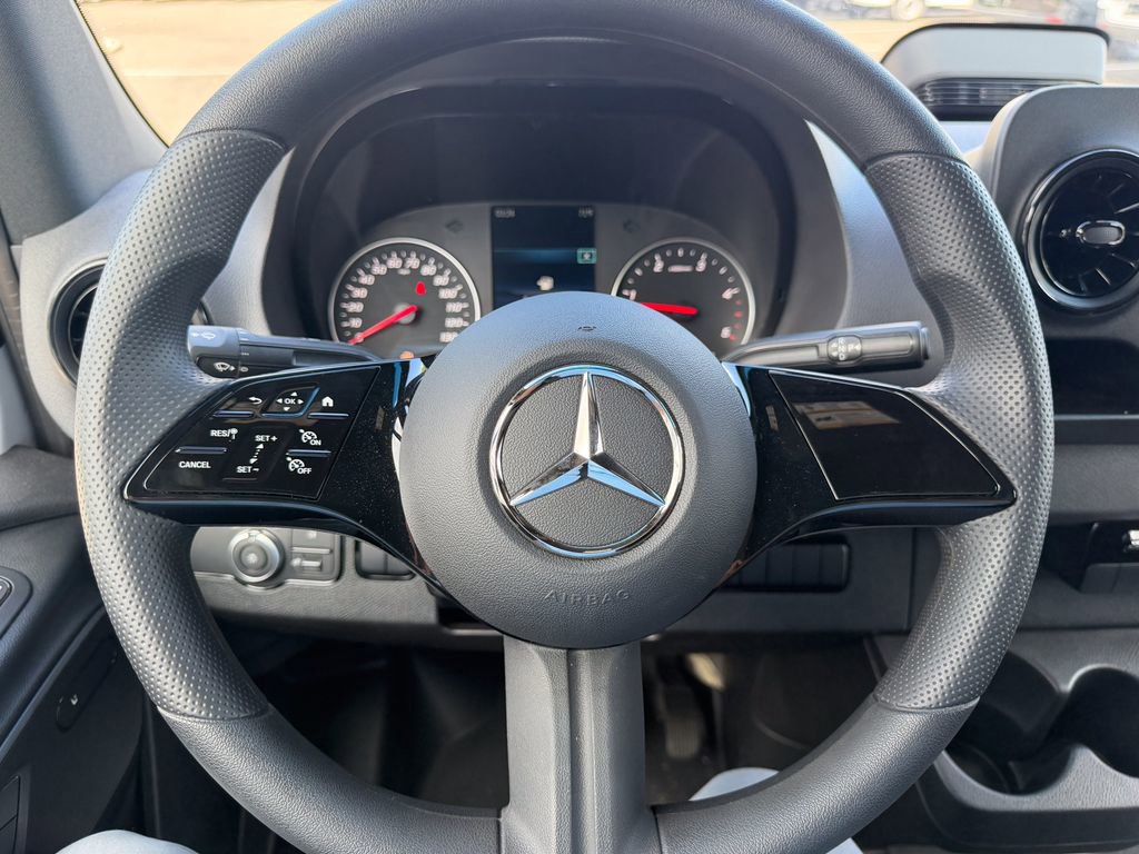 New 2025 Mercedes-Benz Sprinter 2500 image 17