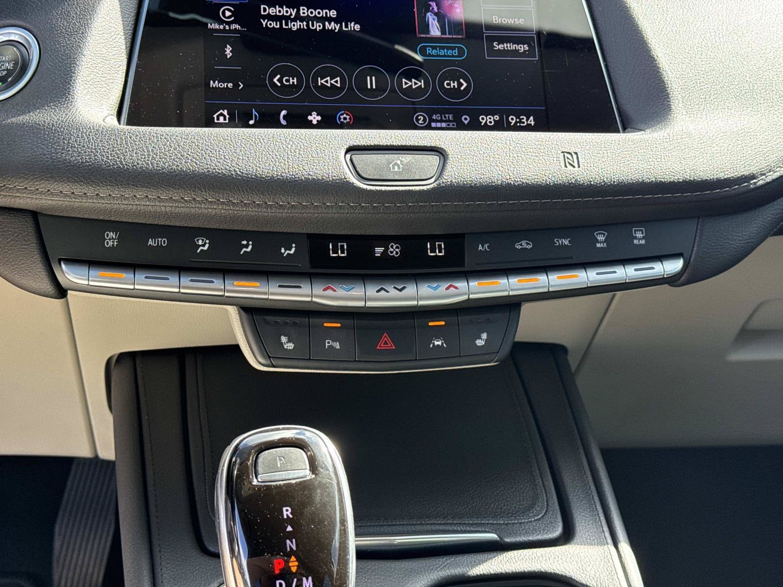 Used 2021 Cadillac XT4 Premium Luxury w/ Cold Weather Package FWD image 22
