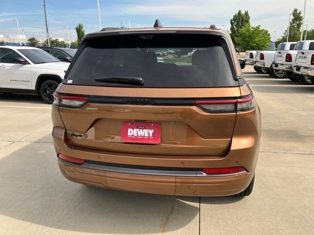 New 2026 Jeep Grand Cherokee Limited AWD/4WD image 7